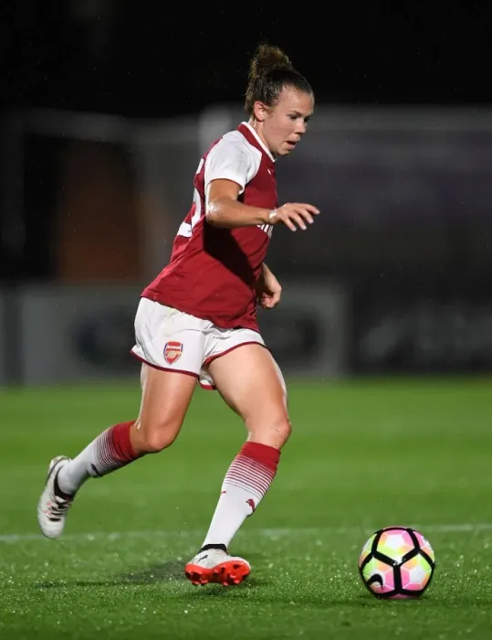 Framed Print : Arsenal's Jessica Samuelsson in Action against Everton Ladies: Pre-Season Friendly Framed Print : Arsenal's Jessica Samuelsson in Action against Everton Ladies: Pre-Season Friendly