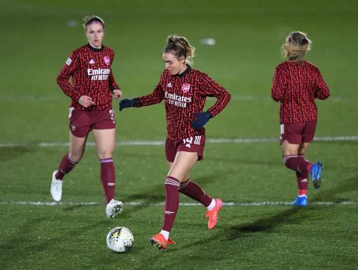 Framed Print : Arsenal's Jill Roord Gears Up for FA WSL Showdown Against Chelsea