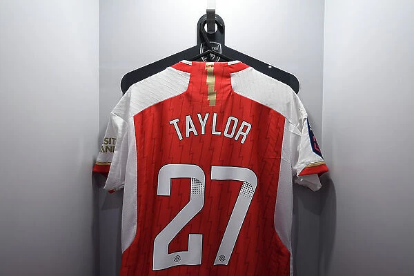 Arsenal's Jodie Taylor: Preparing for Battle in Match-Ready Shirt vs. Aston Villa