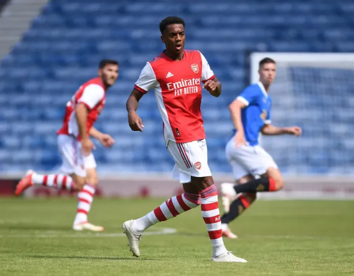 Framed Print : Arsenal's Joe Willock in Action against Rangers during the 2021 Pre-Season Friendly
