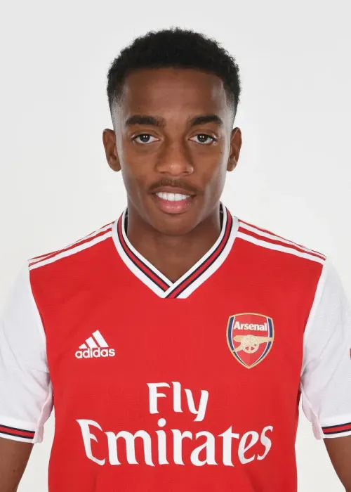 Framed Print : Arsenal's Joe Willock Gears Up for 2019-20 Season at Training