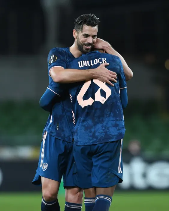 Framed Print : Arsenal's Joe Willock and Pablo Mari Celebrate Goals Against Dundalk in Europa League Framed Print : Arsenal's Joe Willock and Pablo Mari Celebrate Goals Against Dundalk in Europa League