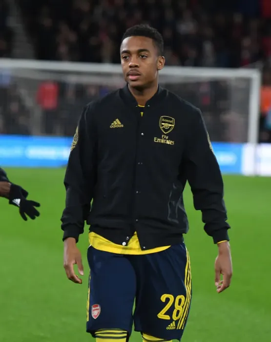 Framed Print : Arsenal's Joe Willock Prepares for FA Cup Clash Against AFC Bournemouth