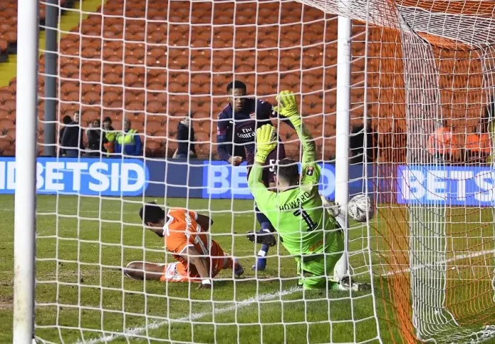 Framed Print : Arsenal's Joe Willock Scores Brace: FA Cup Victory over Blackpool Framed Print : Arsenal's Joe Willock Scores Brace: FA Cup Victory over Blackpool