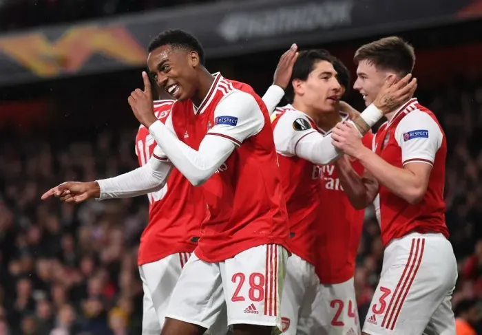 Framed Print : Arsenal's Joe Willock Scores Third Goal in Europa League Victory over Standard Liege Framed Print : Arsenal's Joe Willock Scores Third Goal in Europa League Victory over Standard Liege