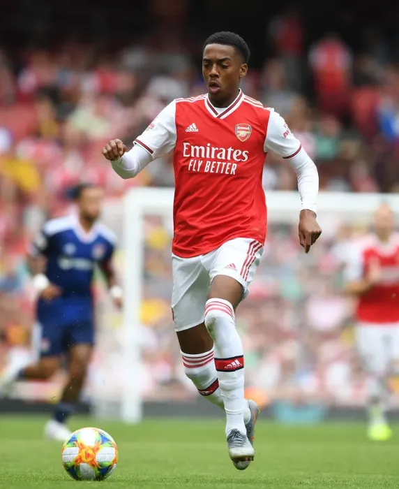 Framed Print : Arsenal's Joe Willock Shines in Emirates Cup Clash Against Olympique Lyonnais, 2019 Framed Print : Arsenal's Joe Willock Shines in Emirates Cup Clash Against Olympique Lyonnais, 2019