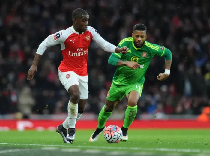 Framed Print : Arsenal's Joel Campbell Outsmarts Sunderland's Jermain Lens in FA Cup Showdown Framed Print : Arsenal's Joel Campbell Outsmarts Sunderland's Jermain Lens in FA Cup Showdown