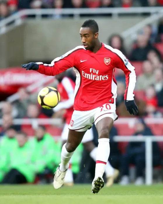 Framed Print : Arsenal's Johan Djourou Celebrates FA Cup Victory over Plymouth Argyle (3:1), Emirates Stadium (2009)