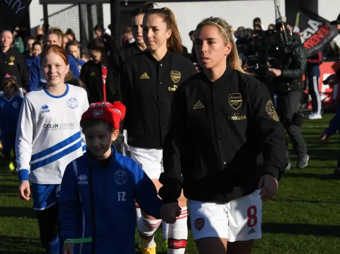 Framed Print : Arsenal's Jordan Nobbs Prepares for Arsenal Women vs Chelsea Women FA WSL Showdown