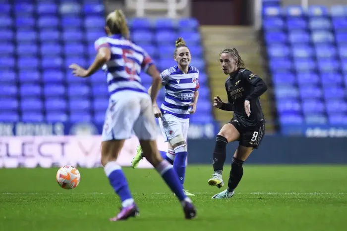 Framed Print : Arsenal's Jordan Nobbs Shines in Reading vs Arsenal: FA WSL Showdown Framed Print : Arsenal's Jordan Nobbs Shines in Reading vs Arsenal: FA WSL Showdown