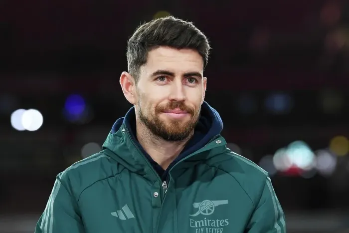 Framed Print : Arsenal's Jorginho: Focused Pre-Match (Arsenal v West Ham United, 2023-24)