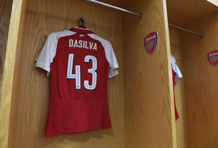 Framed Print : Arsenal's Josh Dasilva Prepares for Doncaster Cup Clash Framed Print : Arsenal's Josh Dasilva Prepares for Doncaster Cup Clash