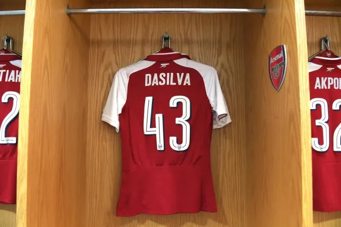 Framed Print : Arsenal's Josh Dasilva Readies for Doncaster Cup Clash Framed Print : Arsenal's Josh Dasilva Readies for Doncaster Cup Clash