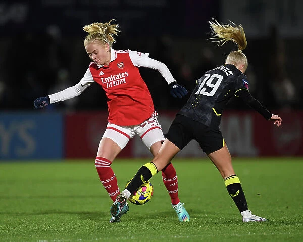 Arsenal's Kathrine Kuhl vs Aston Villa's Laura Blindkilde Brown: A Battle in the FA Women's Continental Tyres League Cup