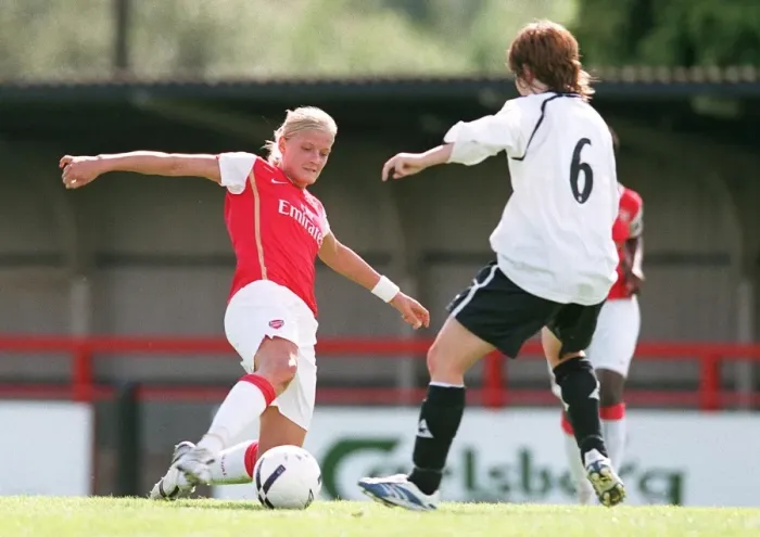 Framed Print : Arsenal's Katie Chapman Scores 14 Goals Against Fulham in Women's Premier League