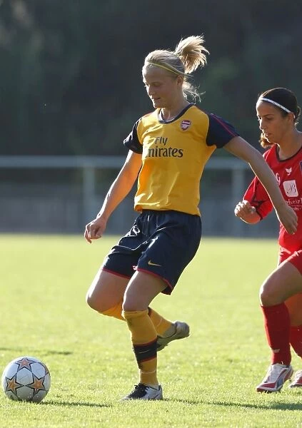 Arsenal's Katie Chapman Scores in 6-0 Womens UEFA Cup Victory over Neulengbach