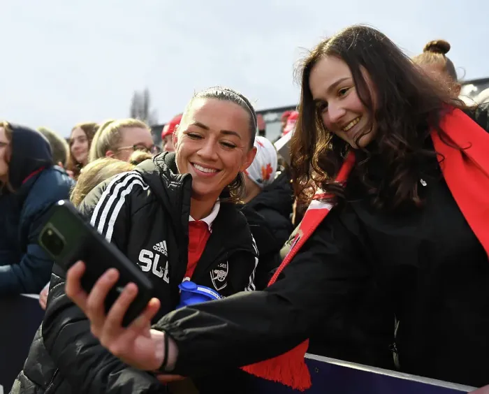Framed Print : Arsenal's Katie McCabe Celebrates Victory with Fan: Selfie Moment after Arsenal Women's Win over Everton FC Framed Print : Arsenal's Katie McCabe Celebrates Victory with Fan: Selfie Moment after Arsenal Women's Win over Everton FC