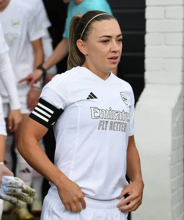 Framed Print : Arsenal's Katie McCabe Pre-Match at FA Cup Fourth Round Framed Print : Arsenal's Katie McCabe Pre-Match at FA Cup Fourth Round