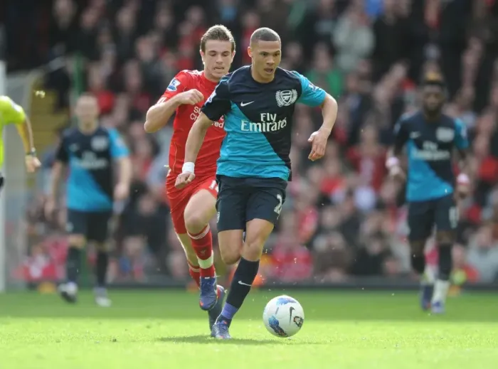 Framed Print : Arsenal's Kieran Gibbs Outmaneuvers Liverpool's Jordan Henderson in 2011-12 Premier League Clash