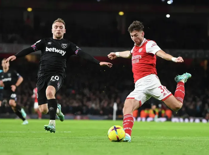 Framed Print : Arsenal's Kieran Tierney in Action: Arsenal vs West Ham United (Premier League 2022-23)