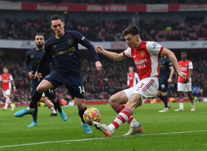 Framed Print : Arsenal's Kieran Tierney in Action against Burnley - Premier League 2021-22 Framed Print : Arsenal's Kieran Tierney in Action against Burnley - Premier League 2021-22