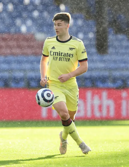 Framed Print : Arsenal's Kieran Tierney in Action: Crystal Palace vs Arsenal, Premier League 2021