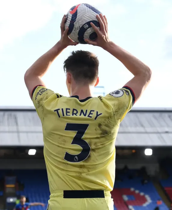 Framed Print : Arsenal's Kieran Tierney in Action: Crystal Palace vs Arsenal, Premier League 2020-21