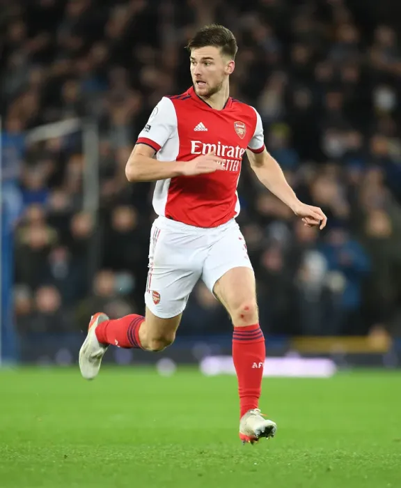 Framed Print : Arsenal's Kieran Tierney in Action: Everton vs Arsenal (2020-21) Framed Print : Arsenal's Kieran Tierney in Action: Everton vs Arsenal (2020-21)