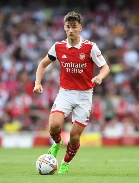 Framed Print : Arsenal's Kieran Tierney in Action against Fulham in 2022-23 Premier League Framed Print : Arsenal's Kieran Tierney in Action against Fulham in 2022-23 Premier League