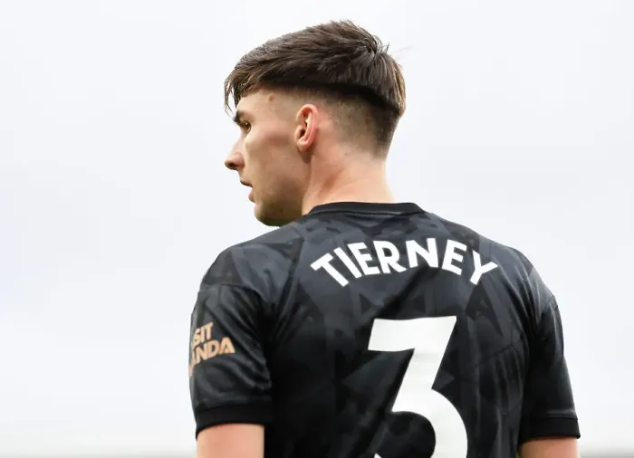 Framed Print : Arsenal's Kieran Tierney in Action: Fulham vs. Arsenal (2022-23)