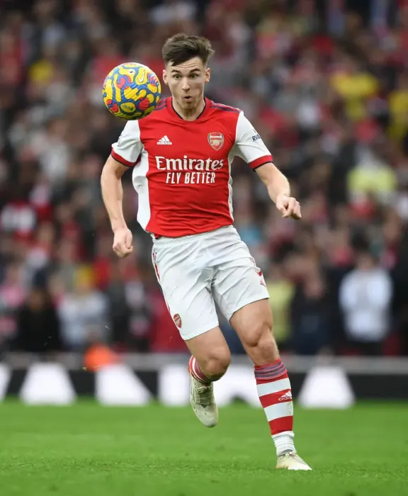 Framed Print : Arsenal's Kieran Tierney in Action Against Manchester City - Premier League 2021-22 Framed Print : Arsenal's Kieran Tierney in Action Against Manchester City - Premier League 2021-22
