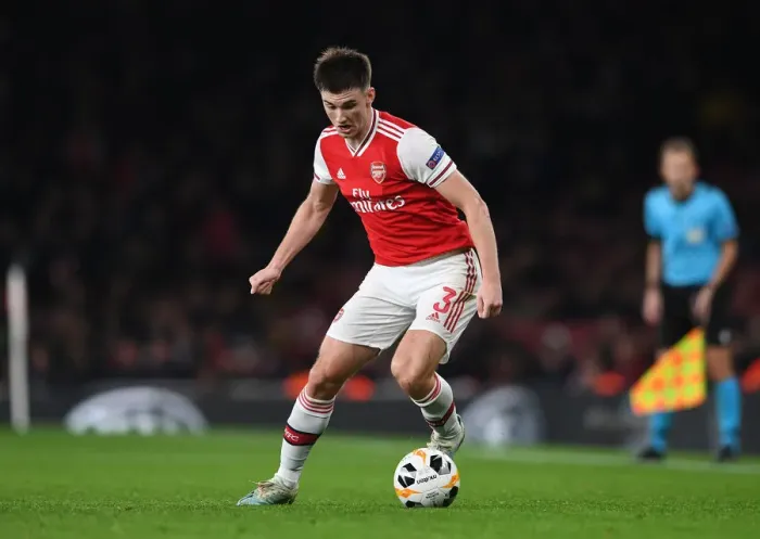 Framed Print : Arsenal's Kieran Tierney in Action against Vitoria Guimaraes in UEFA Europa League