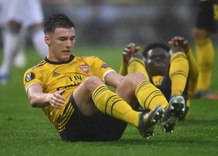 Framed Print : Arsenal's Kieran Tierney in Action: Vitoria Guimaraes vs Arsenal, UEFA Europa League
