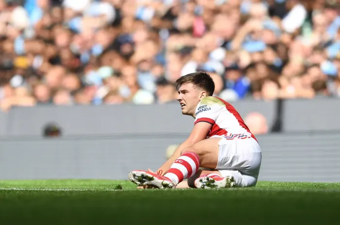 Framed Print : Arsenal's Kieran Tierney Faces Off Against Manchester City in Premier League Showdown