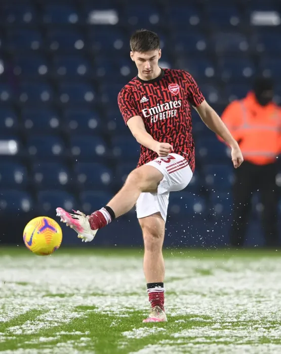 Framed Print : Arsenal's Kieran Tierney Prepares for West Bromwich Albion Clash in Premier League (January 2021) Framed Print : Arsenal's Kieran Tierney Prepares for West Bromwich Albion Clash in Premier League (January 2021)