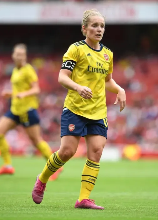 Framed Print : Arsenal's Kim Little Goes Head-to-Head with FC Bayern Munich at Emirates Cup