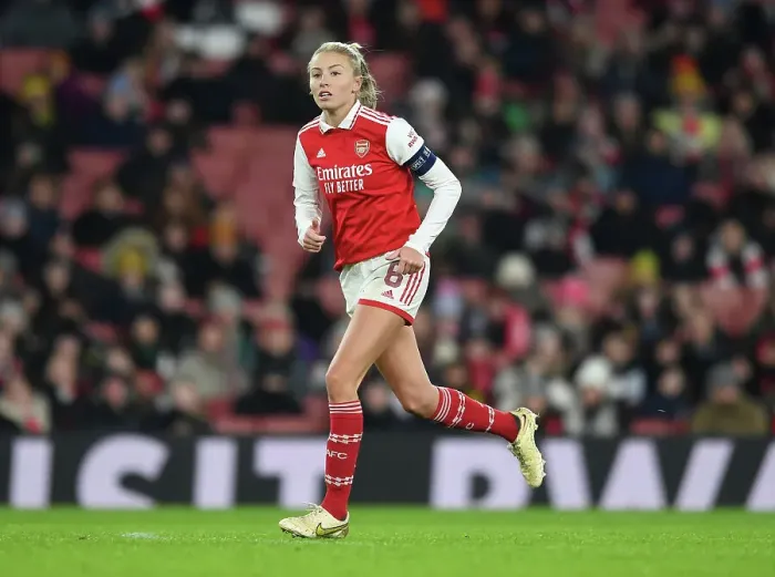 Framed Print : Arsenal's Kim Little: A Moment of Reflection Before the UEFA Women's Champions League Clash (2022-23) Framed Print : Arsenal's Kim Little: A Moment of Reflection Before the UEFA Women's Champions League Clash (2022-23)