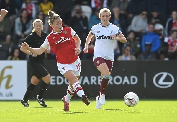 Arsenal's Kim Little Shines in WSL Match Against West Ham United