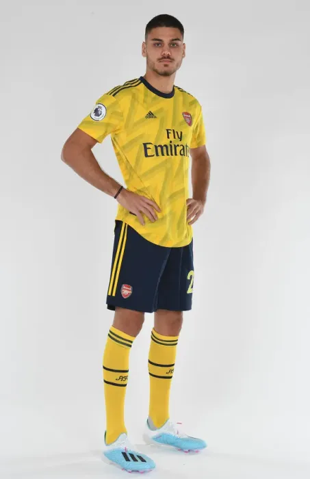 Framed Print : Arsenal's Konstantinos Mavropanos at 2019-20 Pre-Season Training Framed Print : Arsenal's Konstantinos Mavropanos at 2019-20 Pre-Season Training