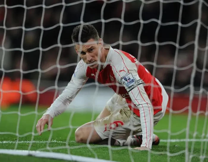 Framed Print : Arsenal's Koscielny in Action: Arsenal vs Southampton (2015-16) Framed Print : Arsenal's Koscielny in Action: Arsenal vs Southampton (2015-16)