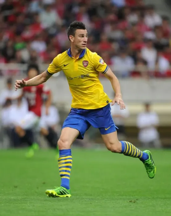 Framed Print : Arsenal's Koscielny Faces Urawa Red Diamonds in 2013 Pre-Season Clash Framed Print : Arsenal's Koscielny Faces Urawa Red Diamonds in 2013 Pre-Season Clash