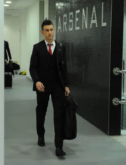 Framed Print : Arsenal's Koscielny Prepares for Battle Against Southampton (2013) Framed Print : Arsenal's Koscielny Prepares for Battle Against Southampton (2013)