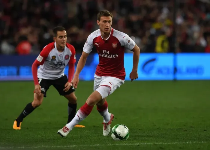 Framed Print : Arsenal's Krystain Bielik in Action against Sydney Western Wanderers (2017-18)