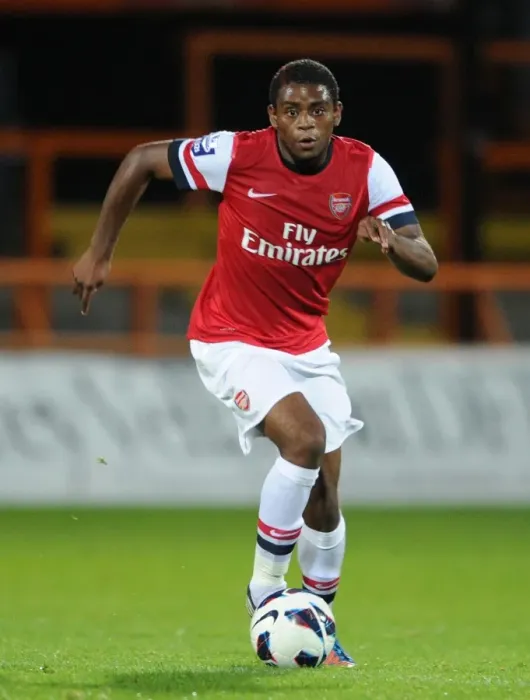 Framed Print : Arsenal's Kyle Ebecilio Goes Head-to-Head with Marseille in NextGen Series Clash