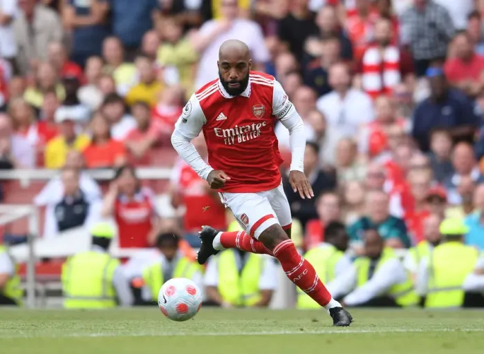 Framed Print : Arsenal's Lacazette in Action: Arsenal vs Everton, Premier League 2021-22