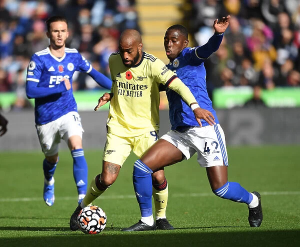 Arsenal's Lacazette Clashes with Leicester's Soumare in Premier League Showdown