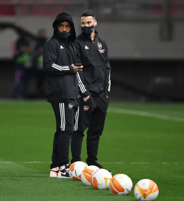 Framed Print : Arsenal's Lacazette and Martinelli Prepare for Olympiacos Showdown in Empty Europa League Stadium Framed Print : Arsenal's Lacazette and Martinelli Prepare for Olympiacos Showdown in Empty Europa League Stadium