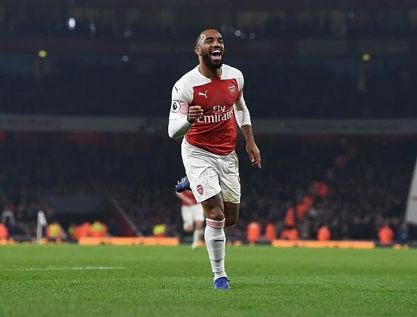 Arsenal's Lacazette Scores Fifth Goal in Thrilling Victory over Bournemouth