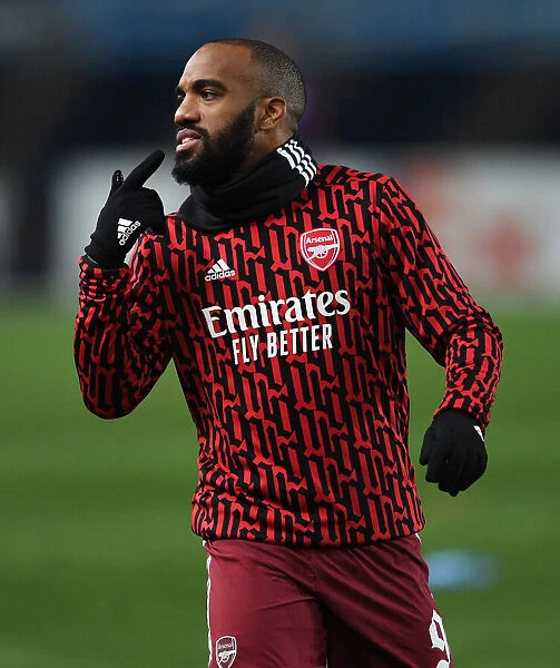 Arsenal's Lacazette Warming Up Ahead of Molde Clash in Europa League