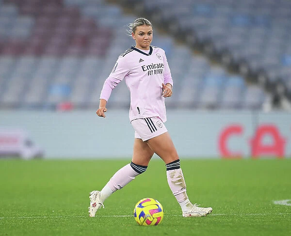 Arsenal's Laura Wienroither in Action during Barclays Women's Super League Match vs Aston Villa